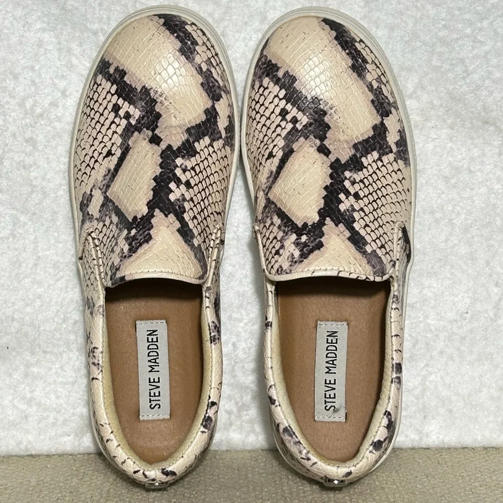 Steve Madden Womens Gills Snake Print Platform Slip On Sneakers Shoes SZ 7.5M